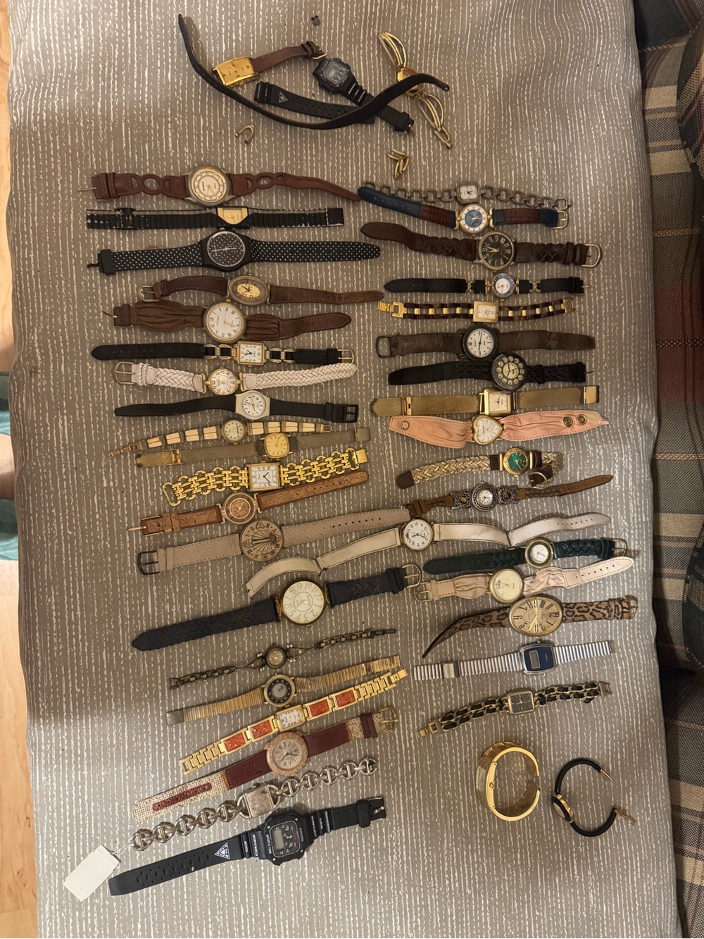 40 PC Mixed Women’s Watch Lot - Assorted Colors, Styles, and Condition FAIR 😊😊